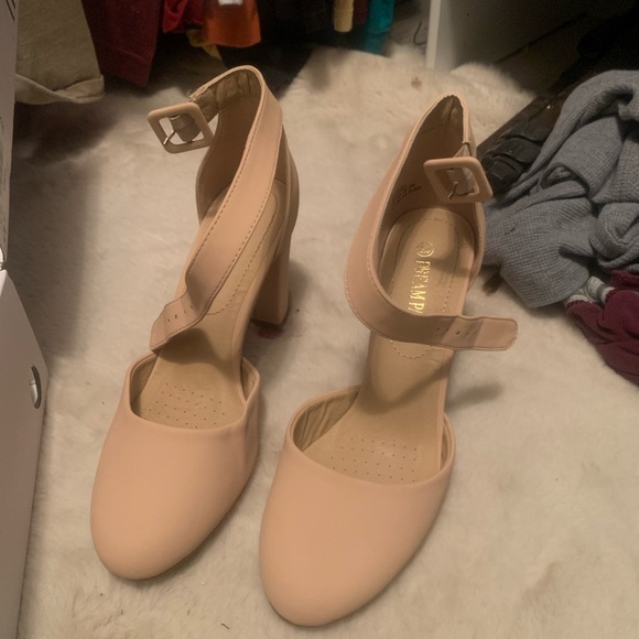 Nude Round Toe Heels - Picture 5 of 7